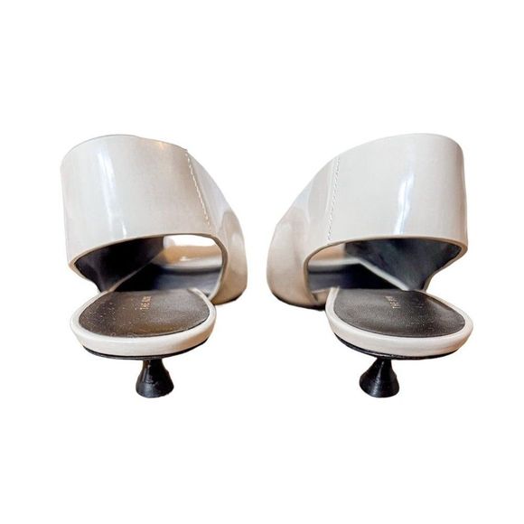 NEW The Row Sharp Slingback Heels in Milk White Kitten Heel EU Size 36 US Size 6 - Picture 11 of 14